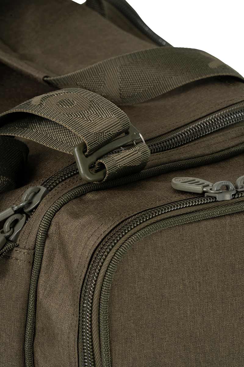 Fox Voyager Carryall - Medium 