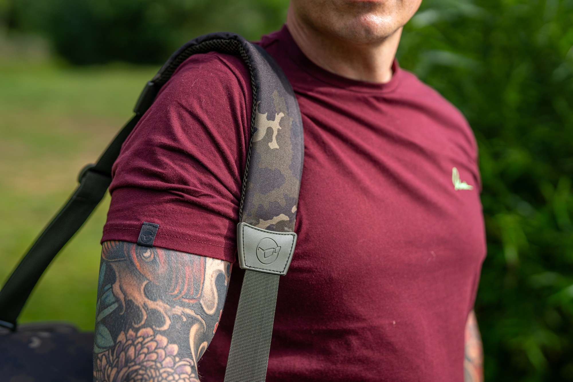 Korda Compac Dark Kamo Medium Carryall 